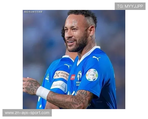 内马尔小范围内频繁控球花活不断：在狭小空间里练就的控球艺术