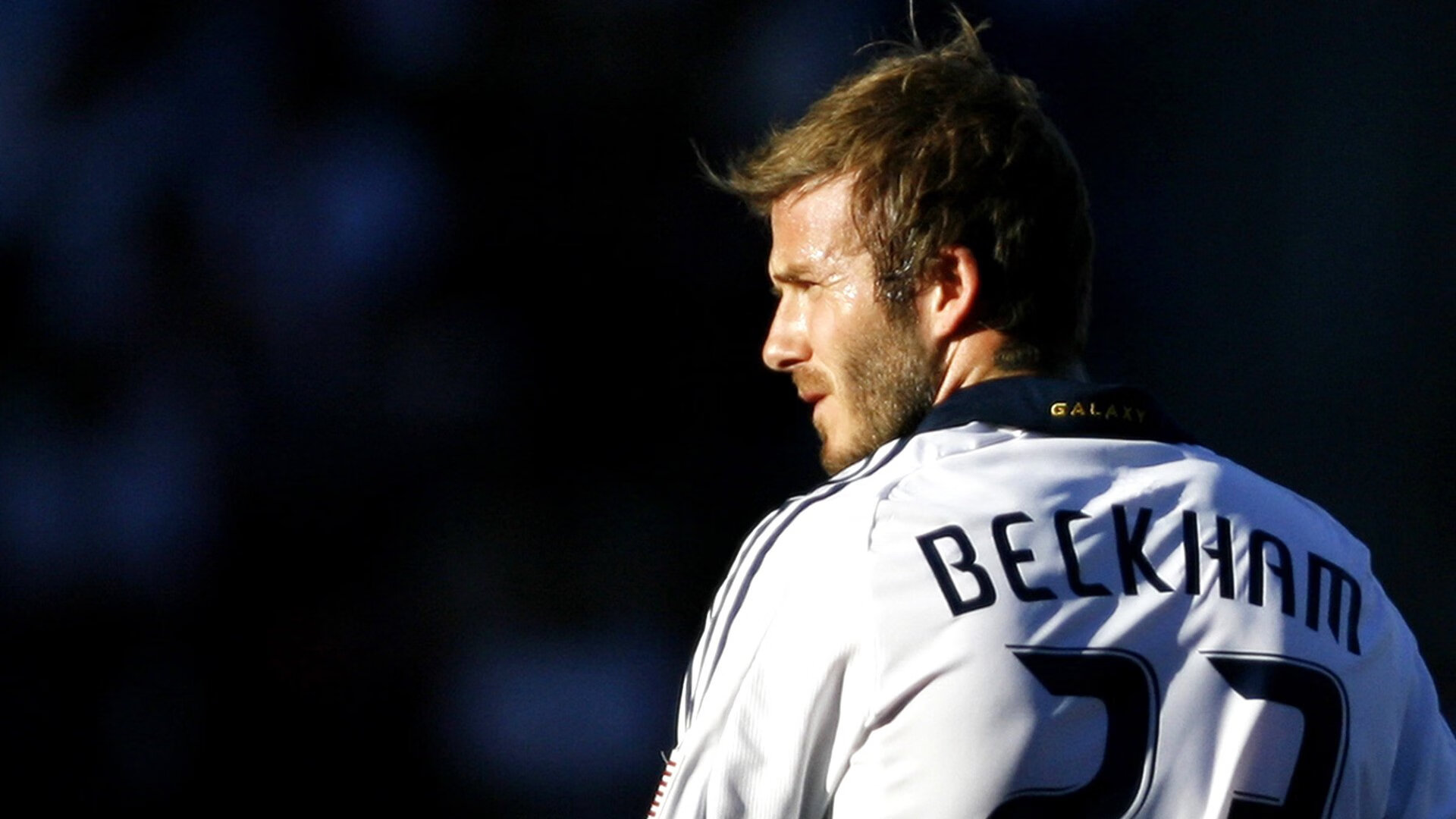 国际米兰双前锋战术再次奏效，米兰大前锋