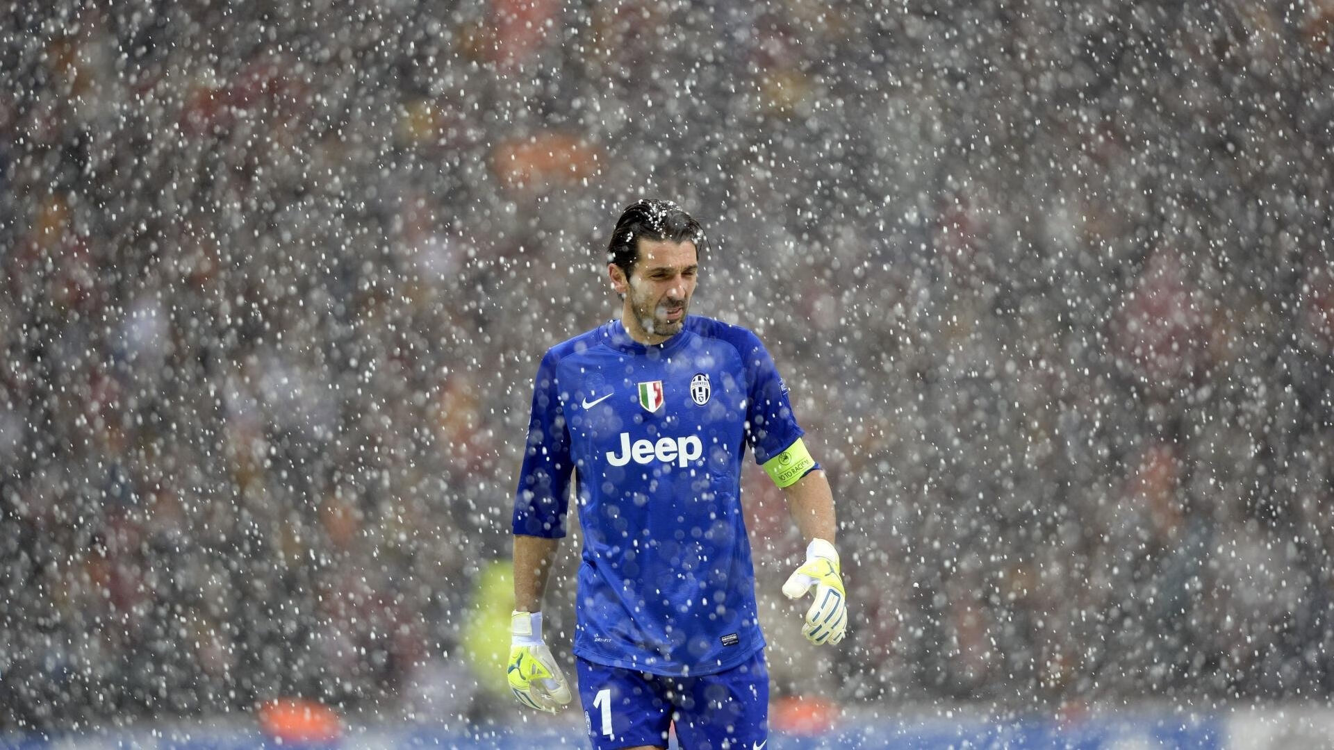 水球比赛比利时女队配合默契,女子水球小组赛中国6比7美国